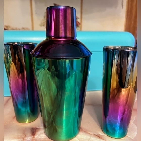 3 pc Stainless steel cocktail shaker and tumbler set - Picture 6 of 8